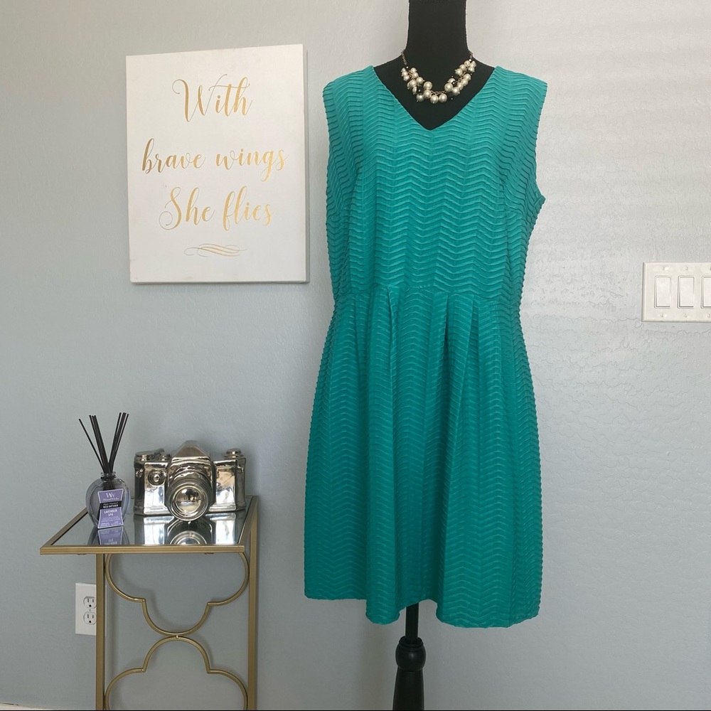 Teal Dress (Plus)